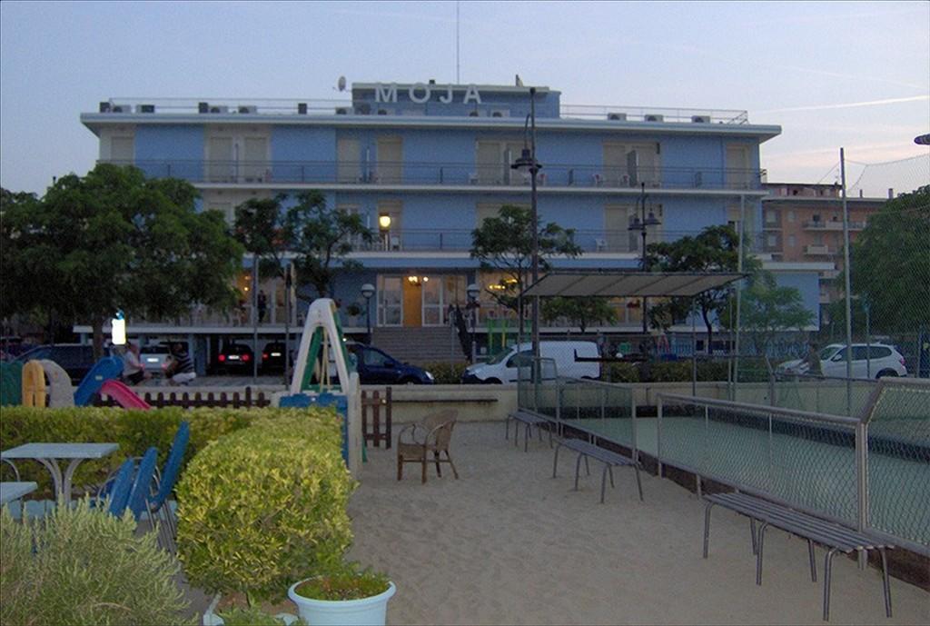 Hotel Moja Cesenatico Exterior photo